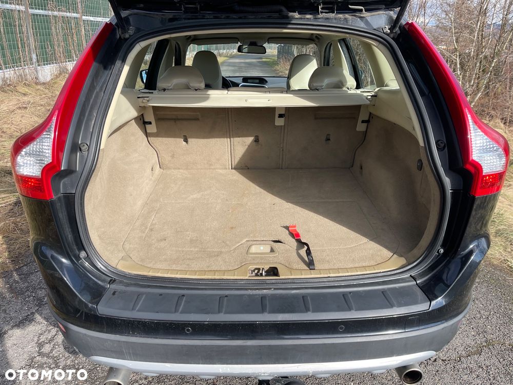 Volvo XC 60 D5 AWD Kinetic - 7