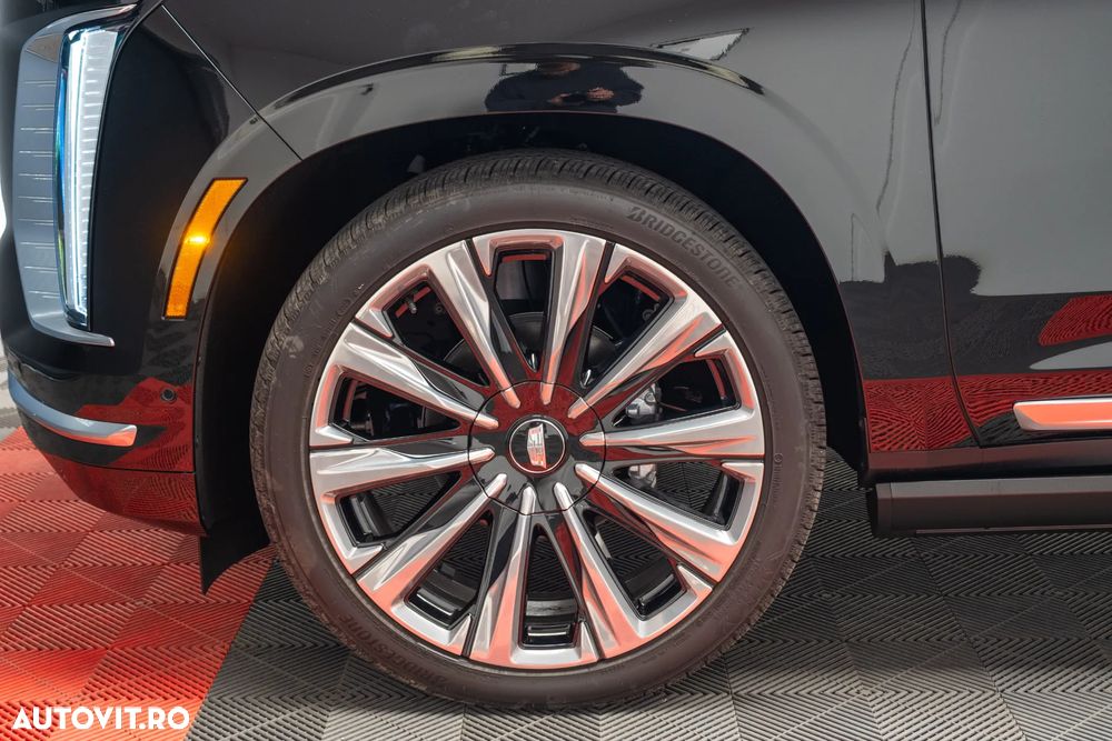 Cadillac Escalade - 11