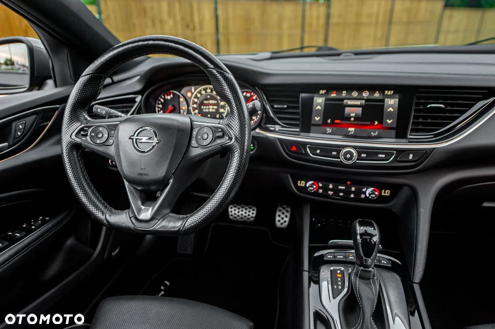 Opel Insignia 2.0 BiTurbo D 4x4 Automatik GSI - 8