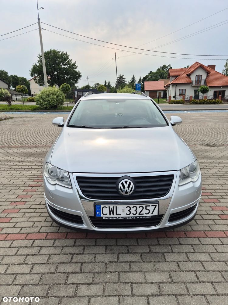 Volkswagen Passat 1.9 TDI Individual - 10