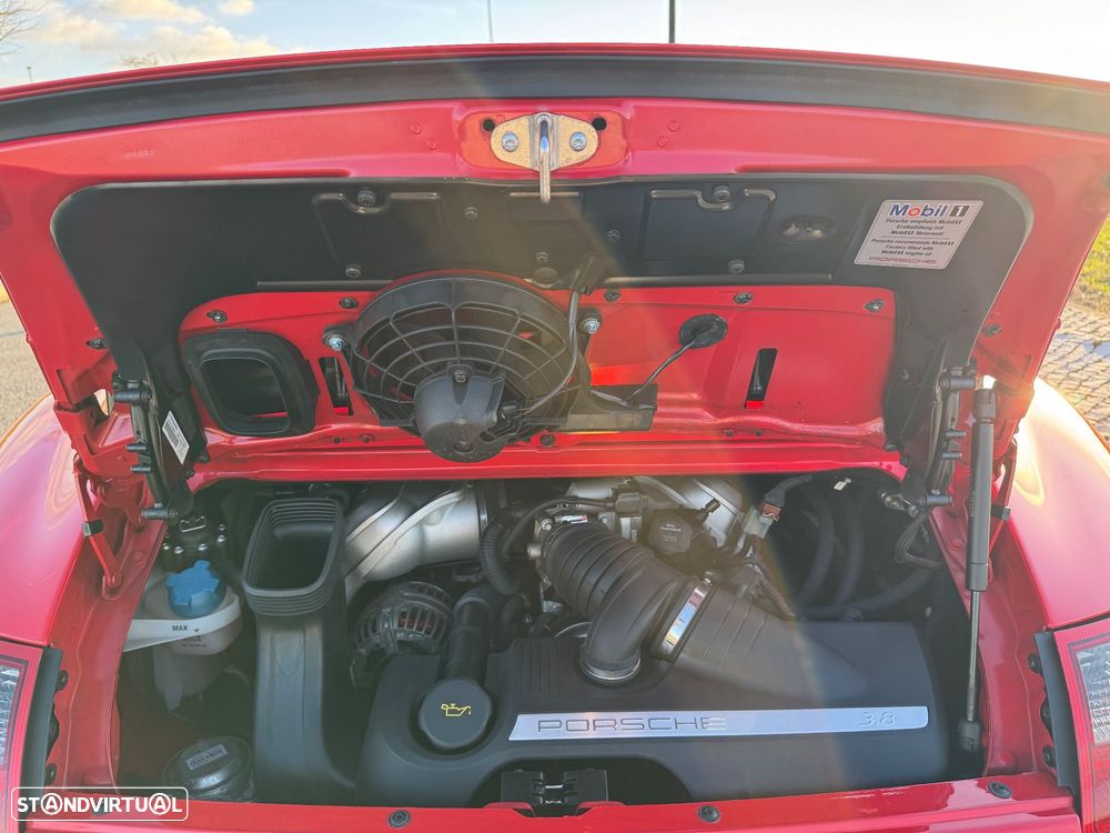 Porsche 911 (997) Carrera 4 S - 33