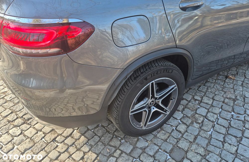 Mercedes-Benz GLC - 10