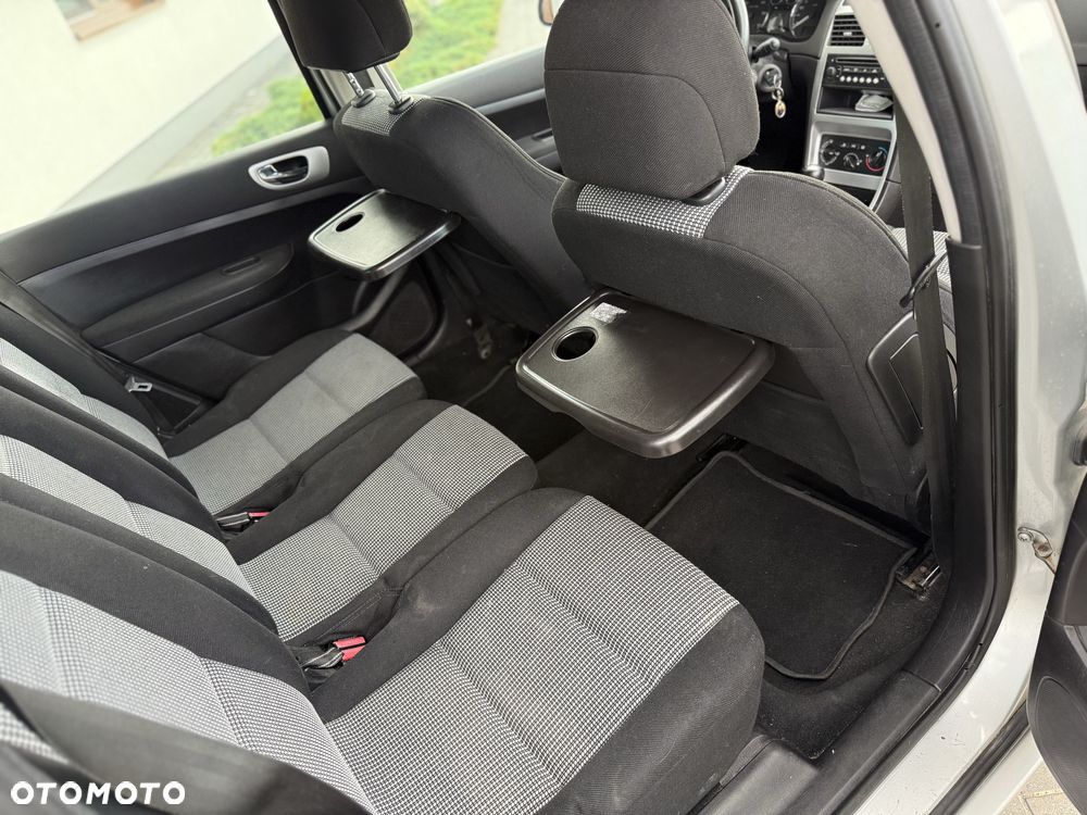 Peugeot 307 - 6
