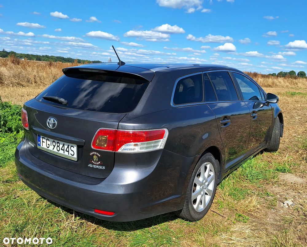 Toyota Avensis 2.0 D-4D Sol plus - 10