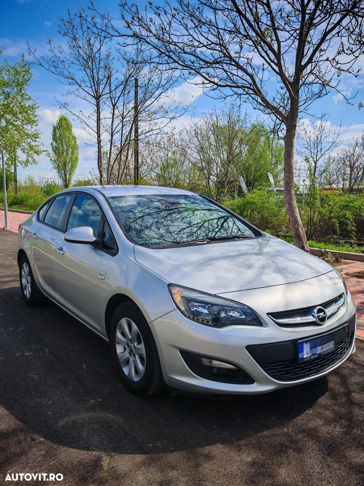 Opel Astra 1.4 ECOTEC Turbo Enjoy - 17