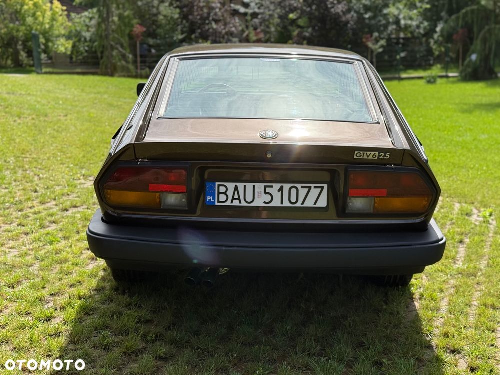 Alfa Romeo GTV - 8
