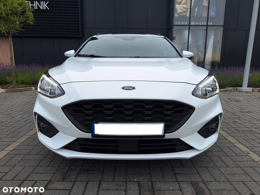 Ford Focus 1.5 EcoBoost ST-Line X - 4