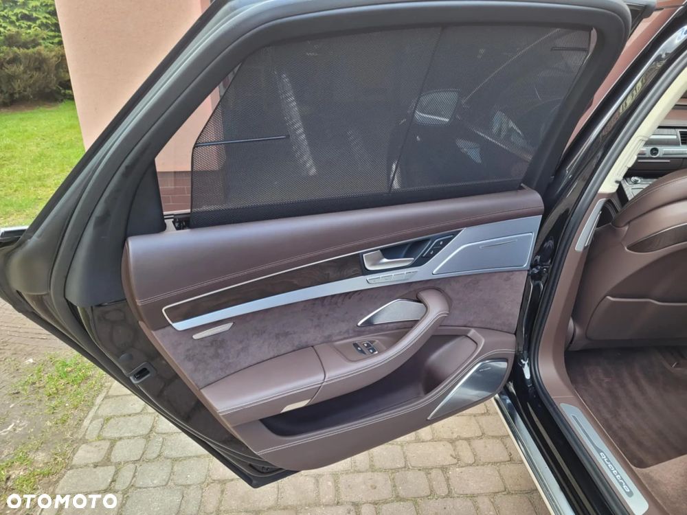 Audi A8 - 11