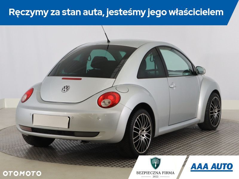 Volkswagen New Beetle - 6