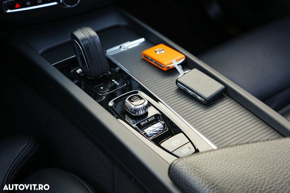 Volvo XC 60 Recharge T6 Twin Engine eAWD Inscription Expression - 27