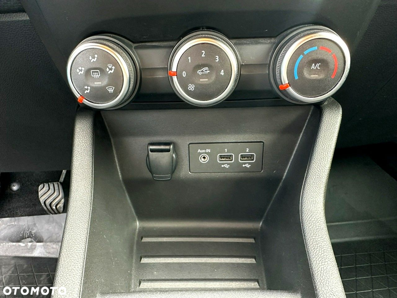 Renault Clio 1.0 TCe Zen - 25