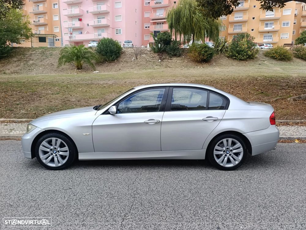 BMW 320 d Sport - 9