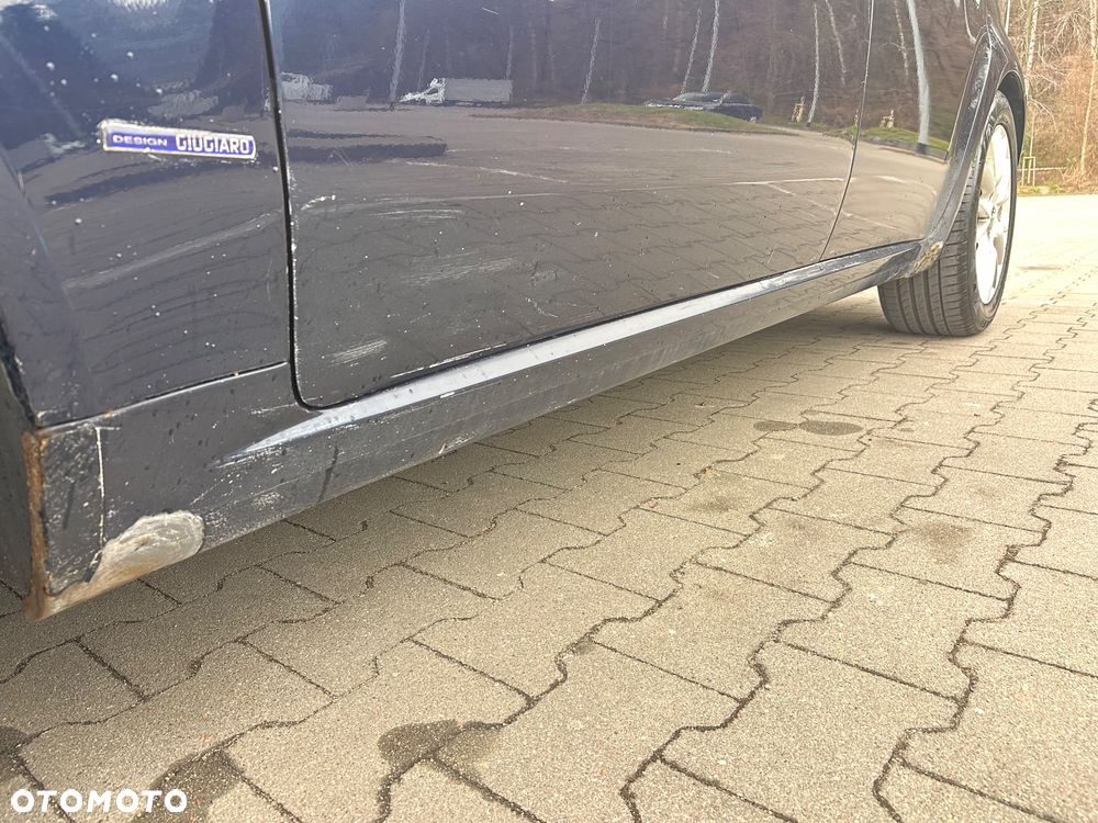 Alfa Romeo 159 1.9JTDM Distinctive - 23