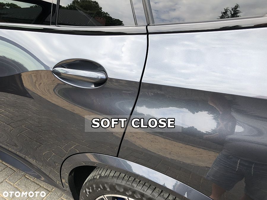 BMW X5 xDrive40d mHEV - 33