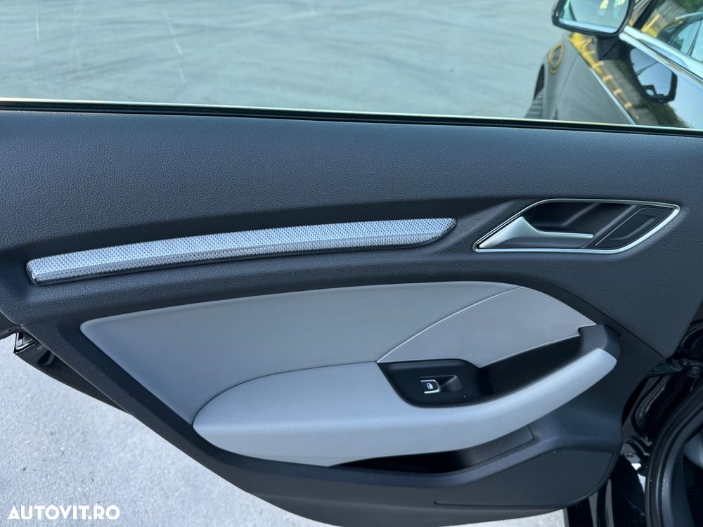 Audi A3 2.0 TDI Stronic Ambiente - 14