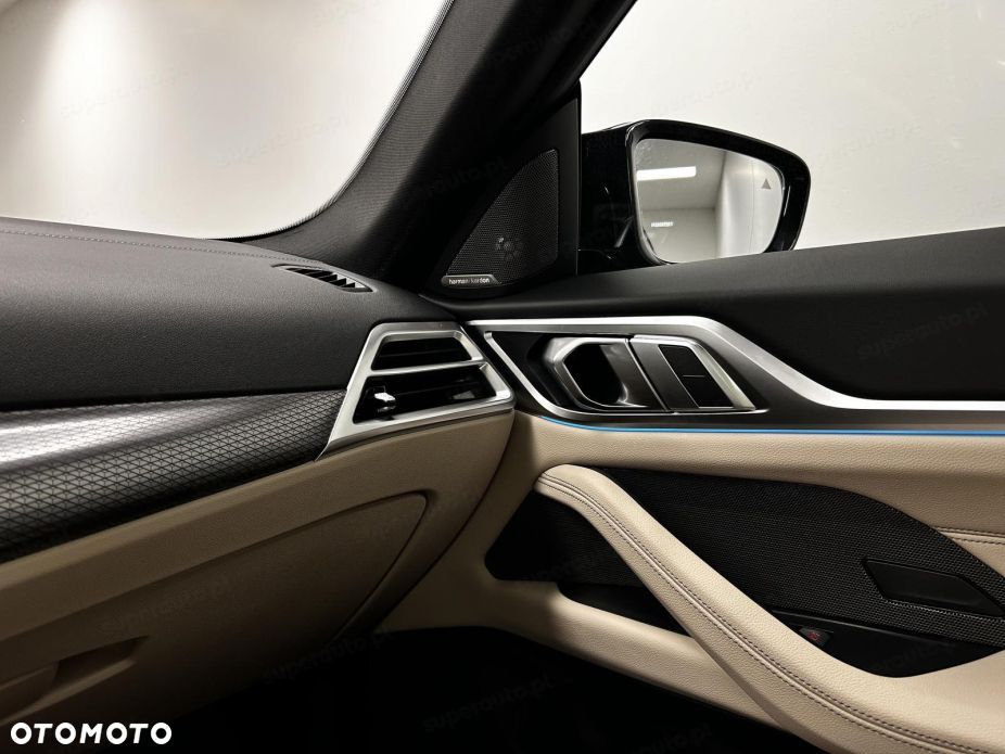 BMW Seria 4 M440i xDrive mHEV - 12
