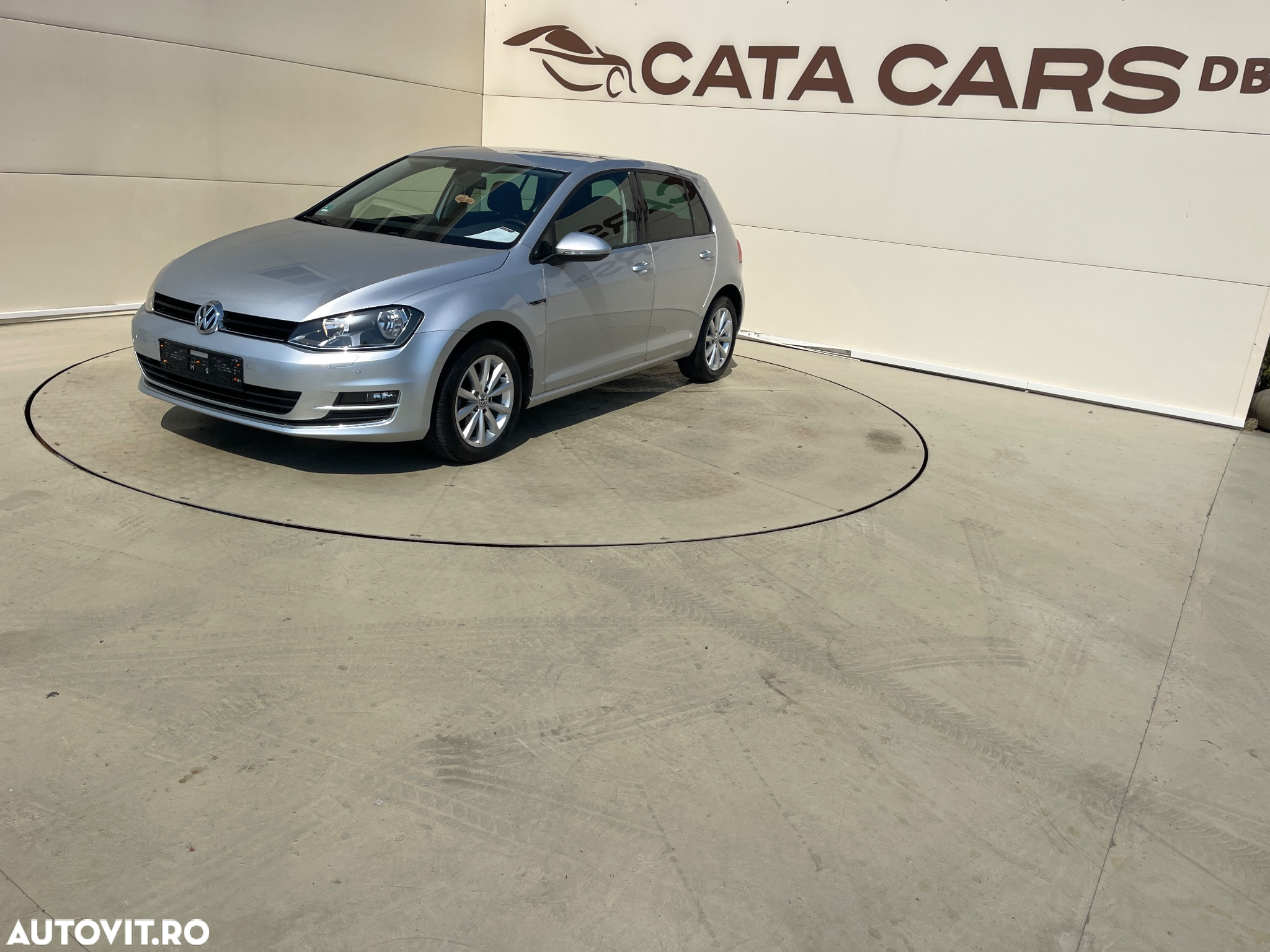 Volkswagen Golf 1.2 TSI BlueMotion Technology Lounge - 4