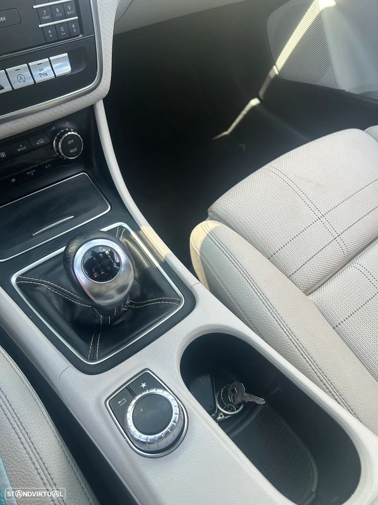 Mercedes-Benz A 180 CDI BE Edition AMG Line - 5