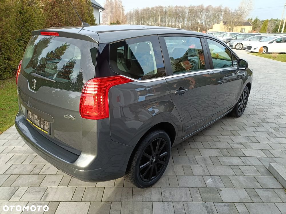 Peugeot 5008 - 13
