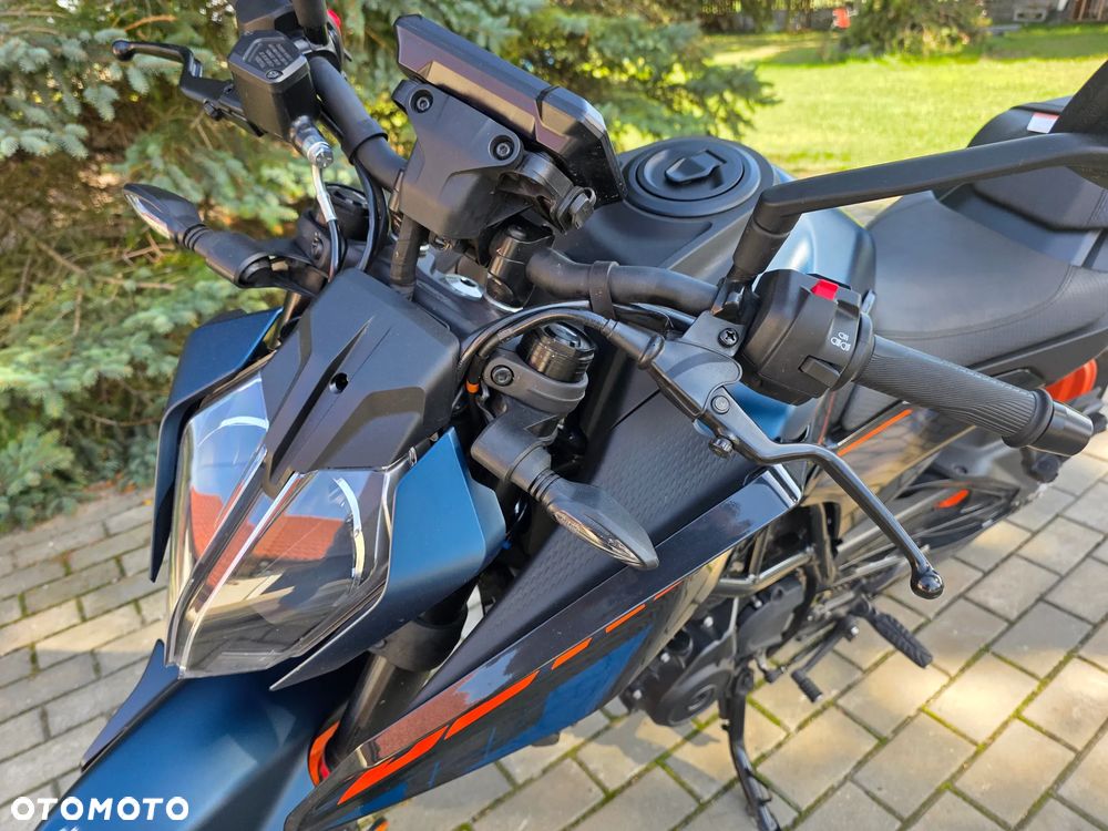 KTM Duke 125 - 32