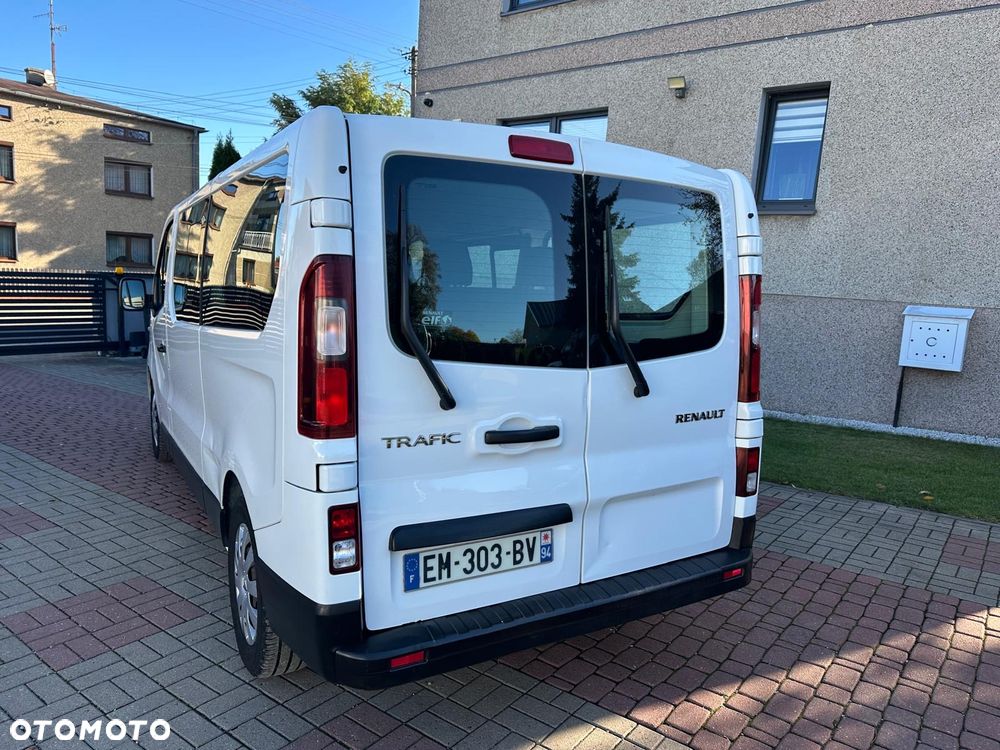 Renault Trafic - 16