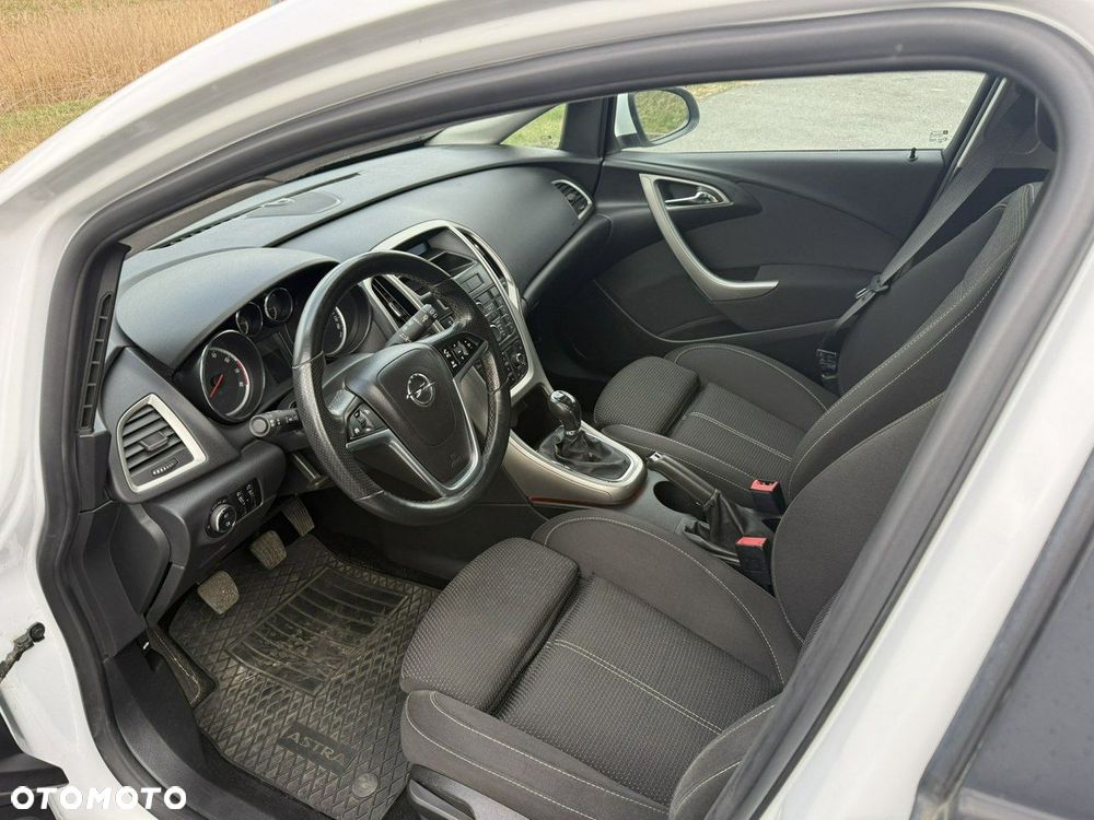 Opel Astra 1.6 Enjoy - 10