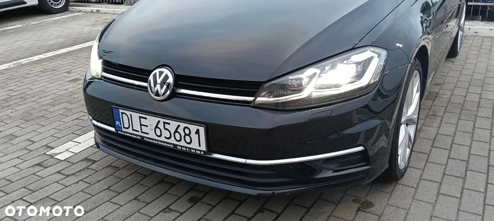 Volkswagen Golf - 11