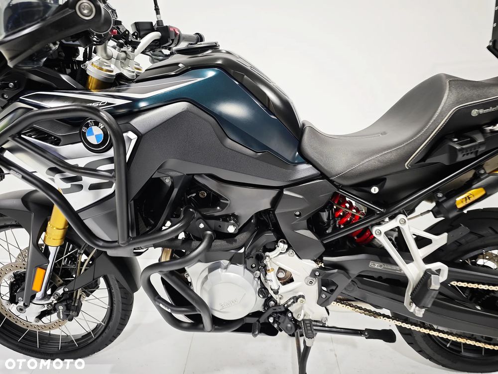 BMW F - 23