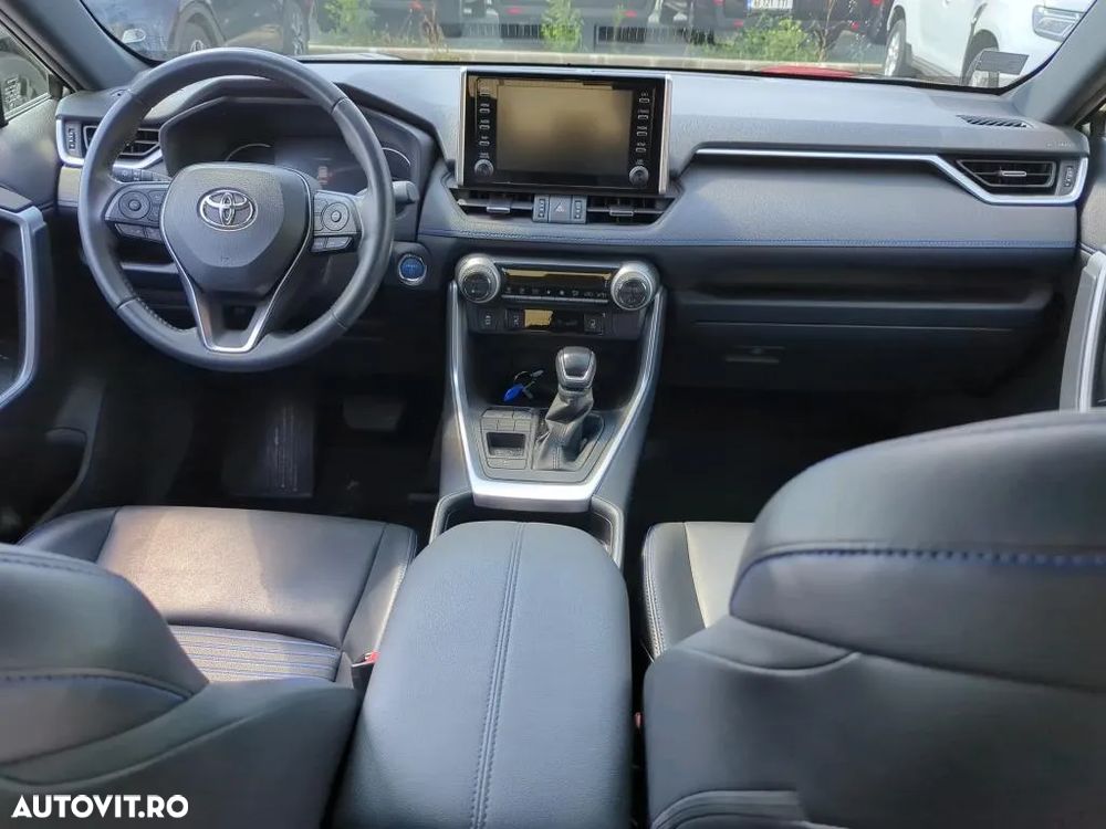 Toyota RAV4 - 3