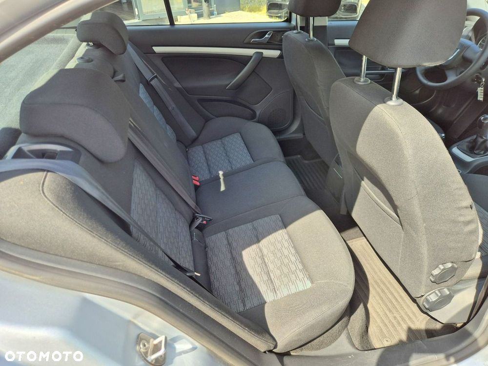 Skoda Octavia 1.6 TDI Active - 27
