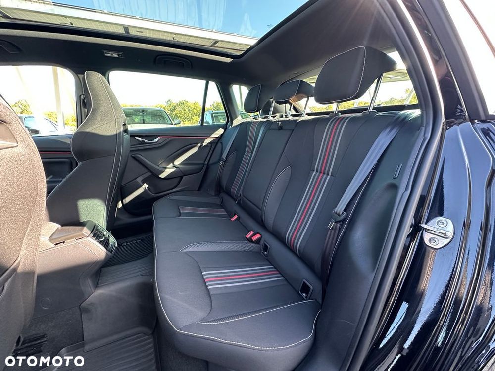 Skoda Kamiq 1.0 TSI Monte Carlo - 27