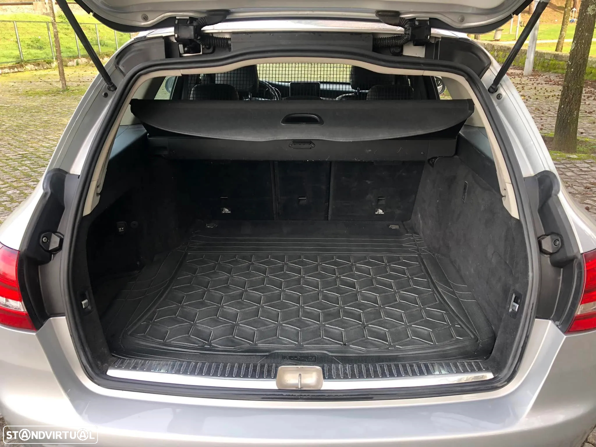 Mercedes-Benz C 180 BlueTEC Avantgarde - 9