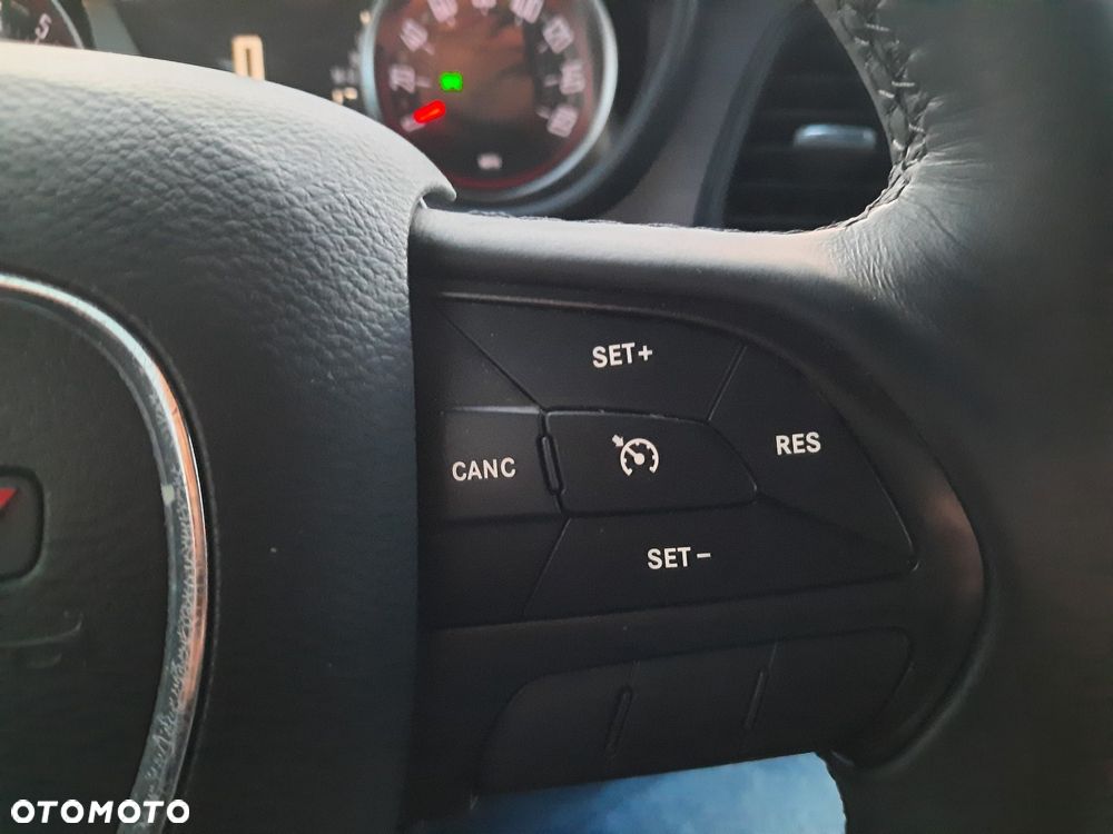 Dodge Challenger 3.6 SXT - 30