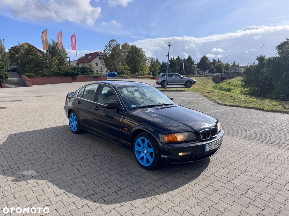 BMW Seria 3 323i - 1
