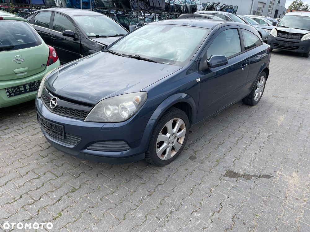 OPEL ASTRA H GTC BŁOTNIK DRZWI Z168 - 1