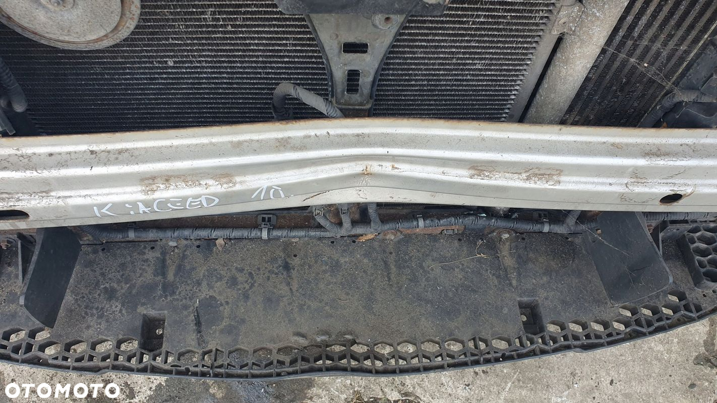 Kia Pro Ceed 1 I 09-12 1.6 CRDI pas przedni wzmocnienie chłodnice wentylato - 5