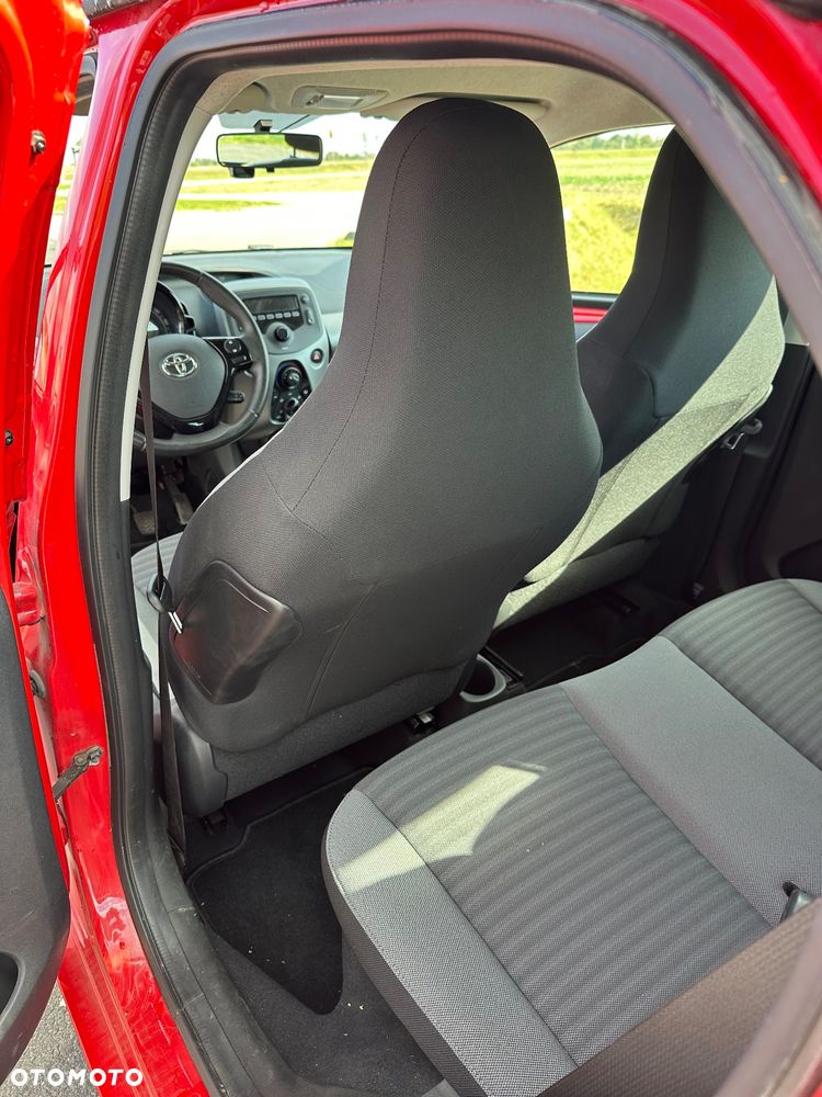 Toyota Aygo 1.0 VVT-i Color Edition - 13
