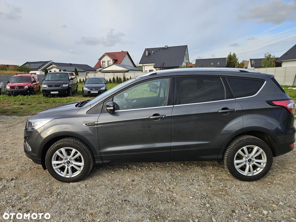 Ford Kuga - 37