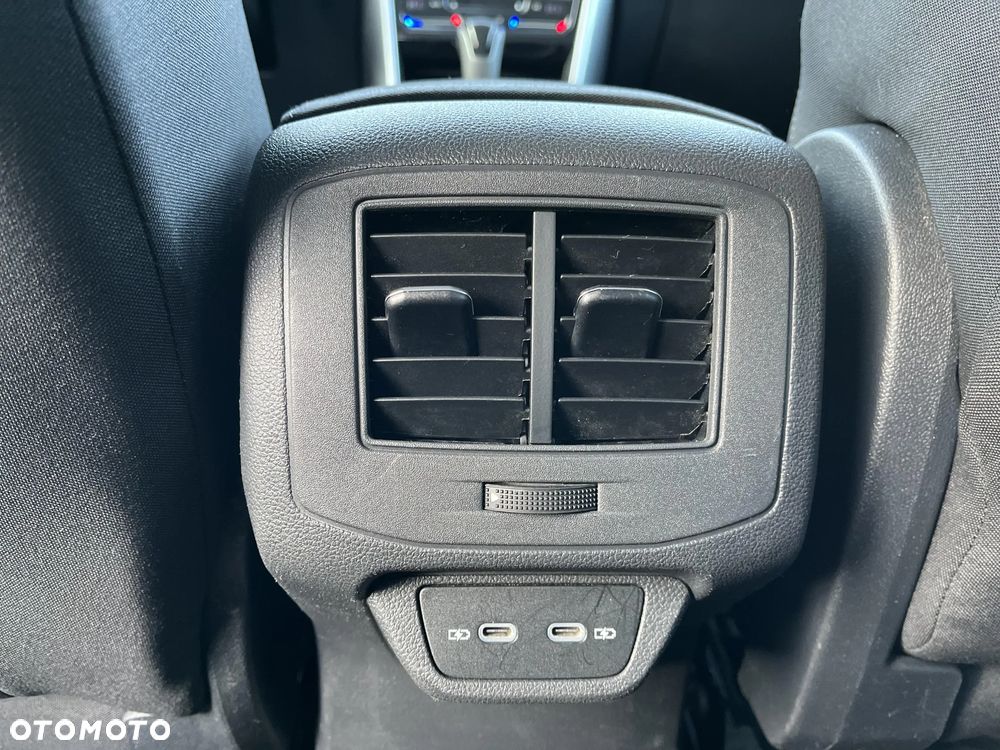 Volkswagen T-Roc 1.5 TSI Life DSG - 24