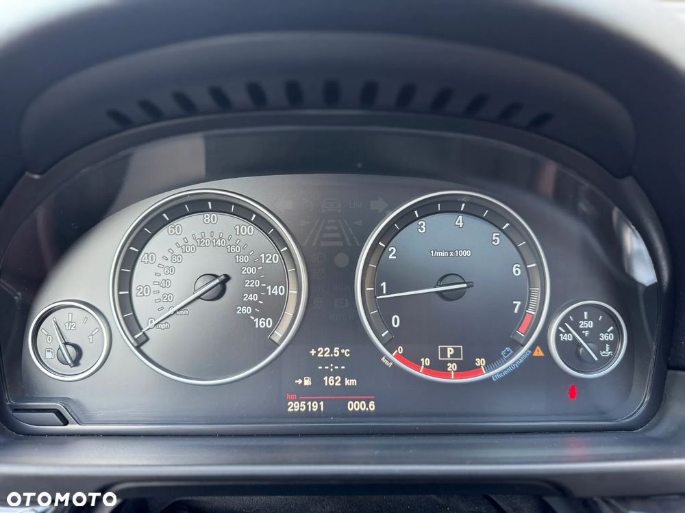 BMW Seria 5 535i - 23
