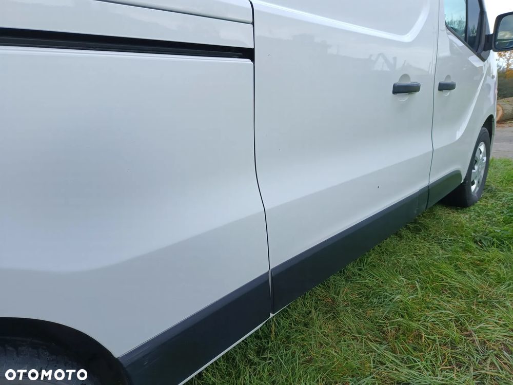 Nissan Nv300 LONG L2H1 jak Trafic, Vivaro 1.6 diesel dCi 125 manual 2018 rok STAN BDB Gotowy do jazdy!!! - 20