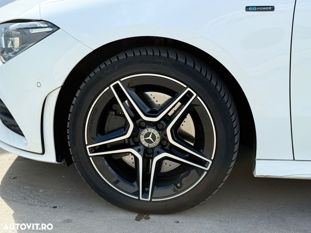 Mercedes-Benz CLA 250 e 8G-DCT AMG Line - 31