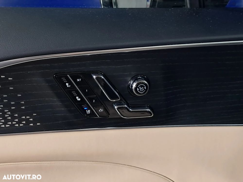 Cadillac Lyriq Luxury - 17