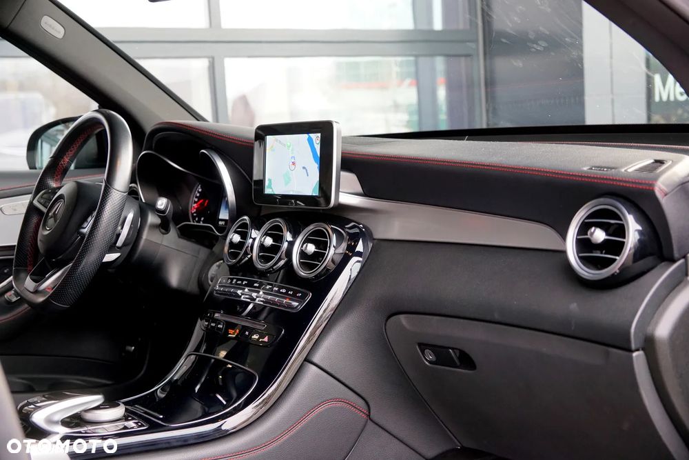 Mercedes-Benz GLC AMG 43 4Matic 9G-TRONIC - 21