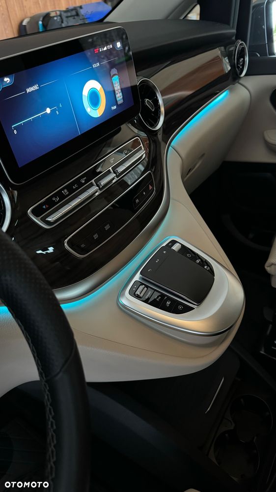 Mercedes-Benz Klasa V 300 d 9G-Tronic Avantgarde (długi) - 18