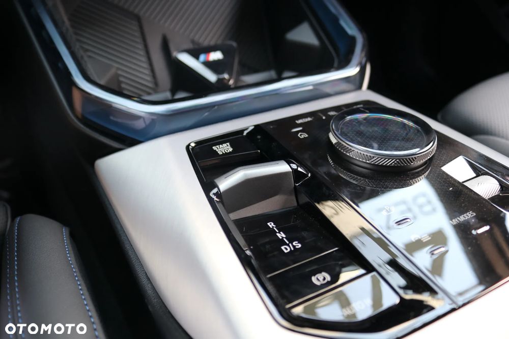 BMW X3 xDrive20 mHEV - 11