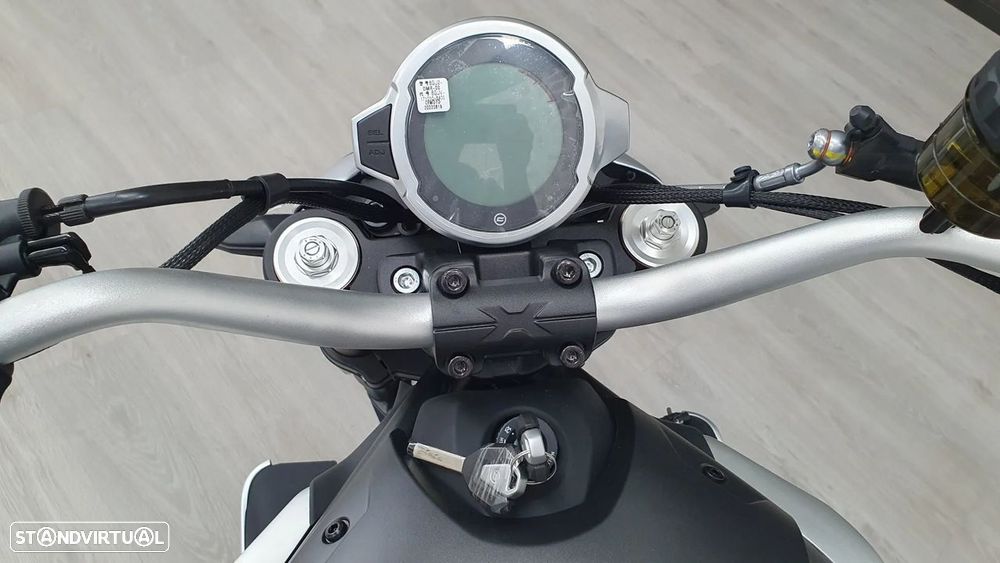 CF Moto 700CL-X Heritage - 16