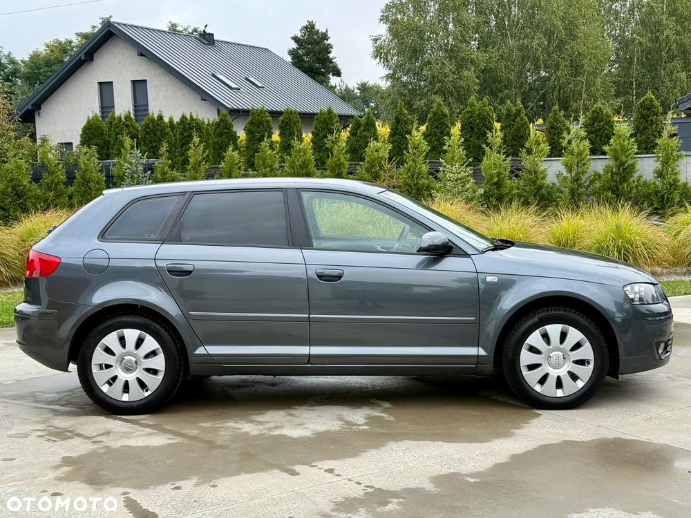 Audi A3 Sportback 1.6 Attraction - 3