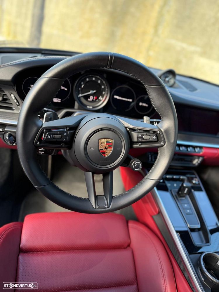 Porsche 911 (992) - 14