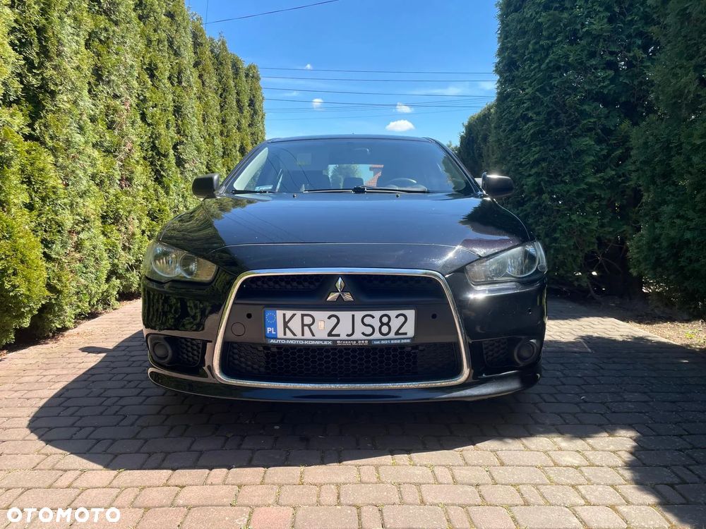 Mitsubishi Lancer - 10